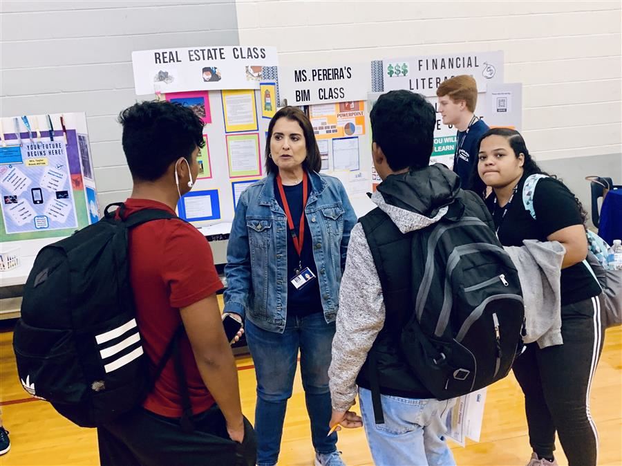 Richland HS Business Students 